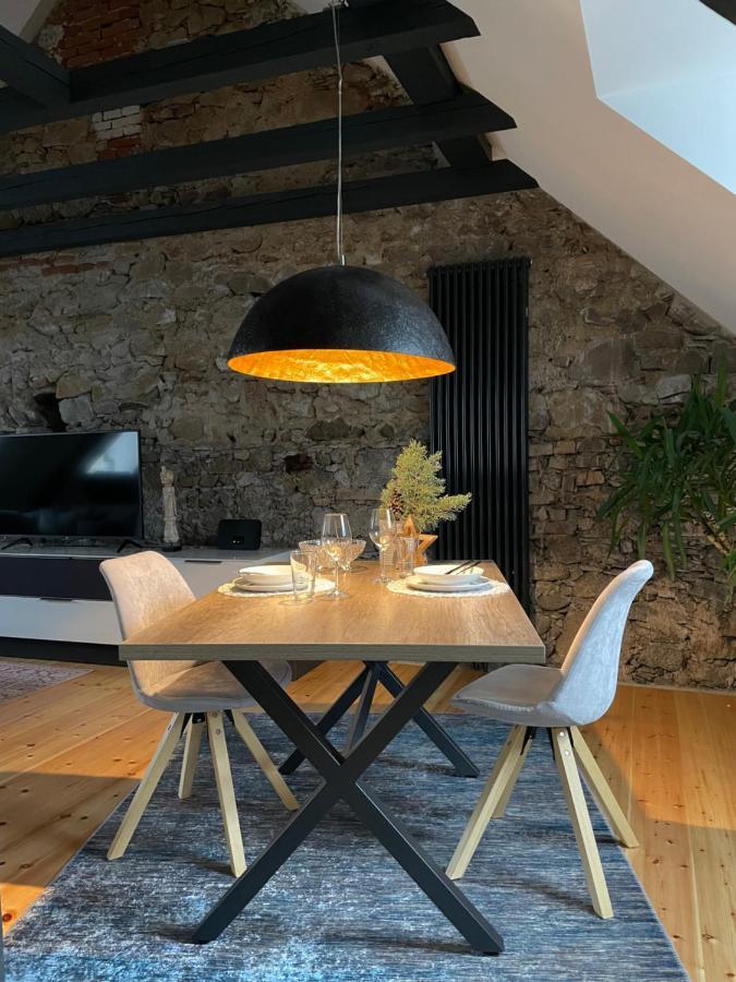 Ferienwohnung Voh Super Exklusives Loft, Zentral, Smart-Tv, Parkplatz Vohenstrauss Exterior foto